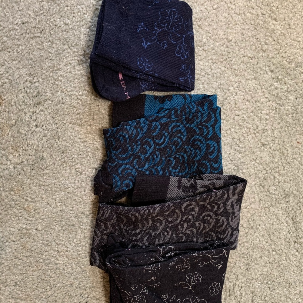 Set of 4 knee high compression socks